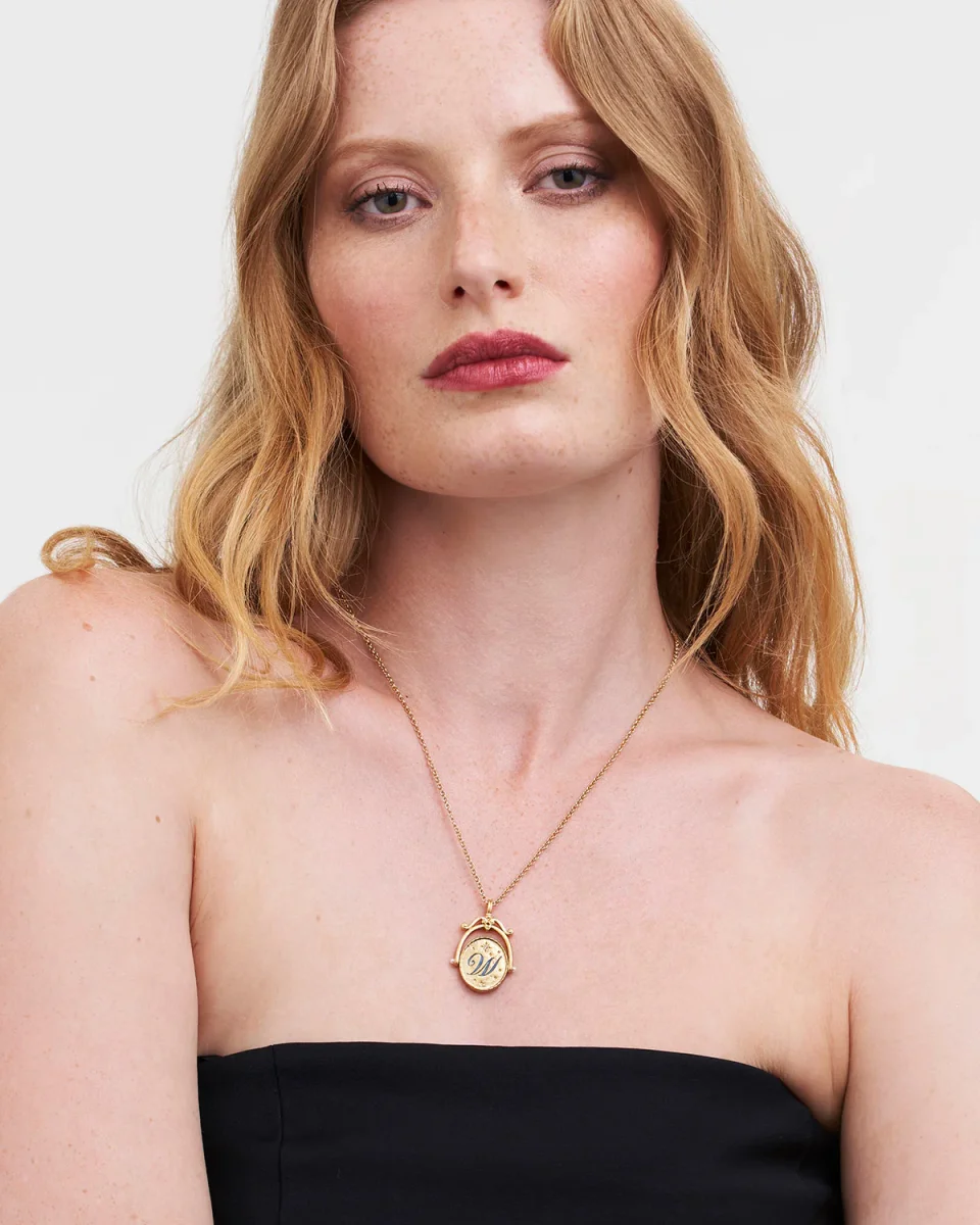 W Initial Water Lily Gold Spinner Necklace – Bild 3