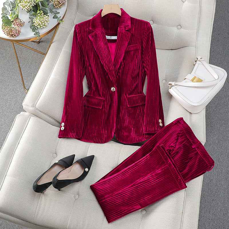 Elegantes Damen-Loungeshirt-Set mit langer Blazer