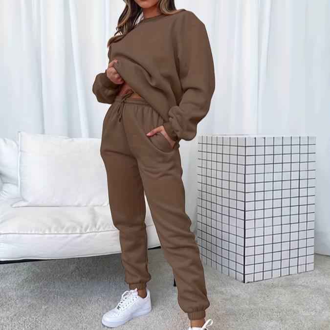 Damen-Set aus Sweatshirt und Jogger – Bild 6