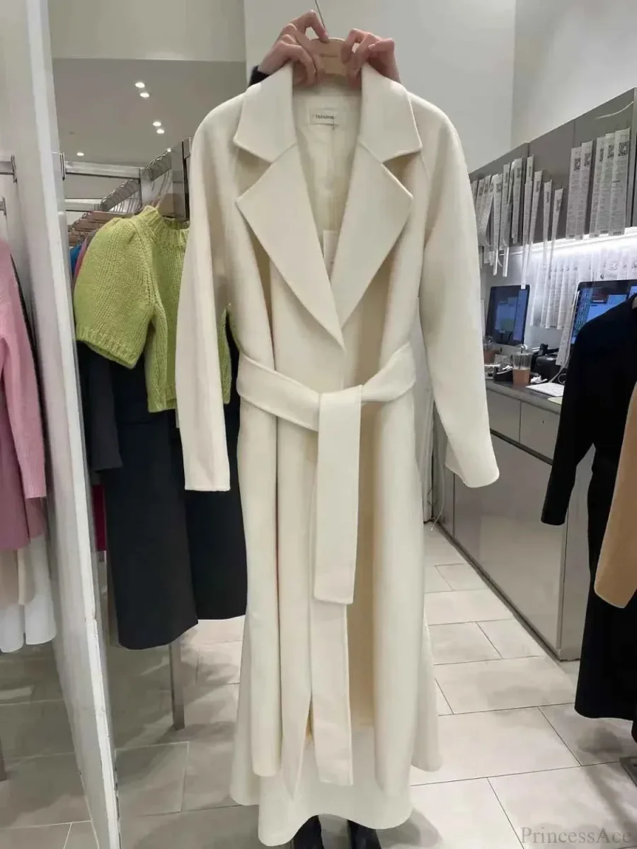 Eleganter Woll-Longmantel mit Gürtel für stilvollen Look – Bild 3