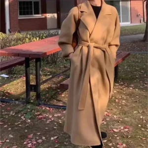 Eleganter Woll-Longmantel mit Gürtel für stilvollen Look